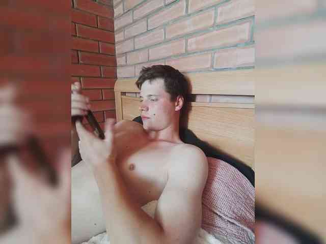 Daniil-1a Sex Cam Show
