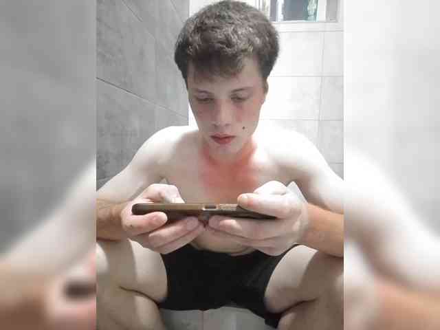 Daniil-1a Sex Cam Show