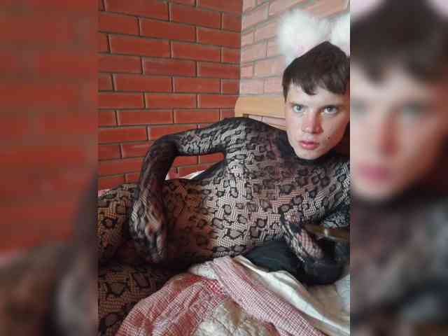 Daniil-1a Sex Cam Show