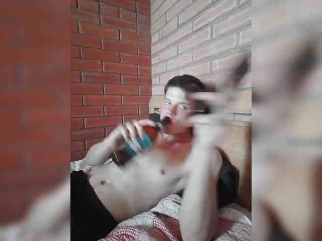 Daniil-1a Sex Cam Show