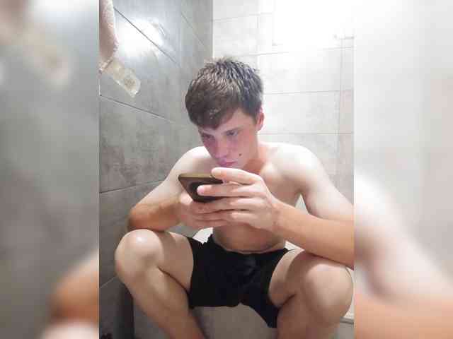 Daniil-1a Sex Cam Show