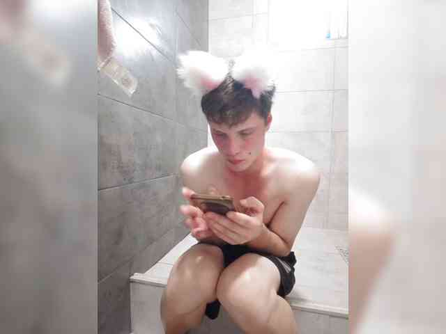Daniil-1a Sex Cam Show