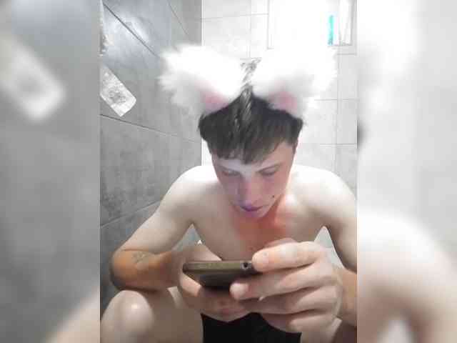 Daniil-1a Sex Cam Show