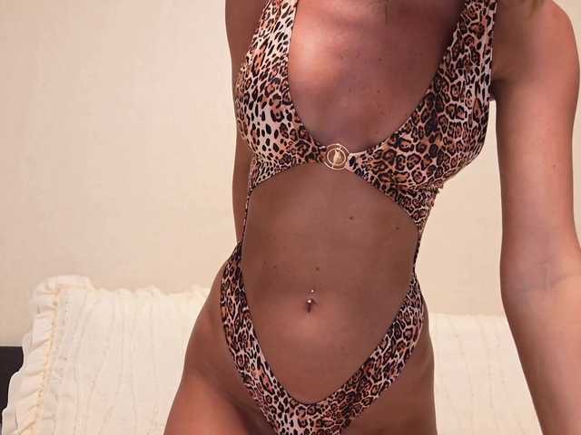 FantasyBaby live webcam show