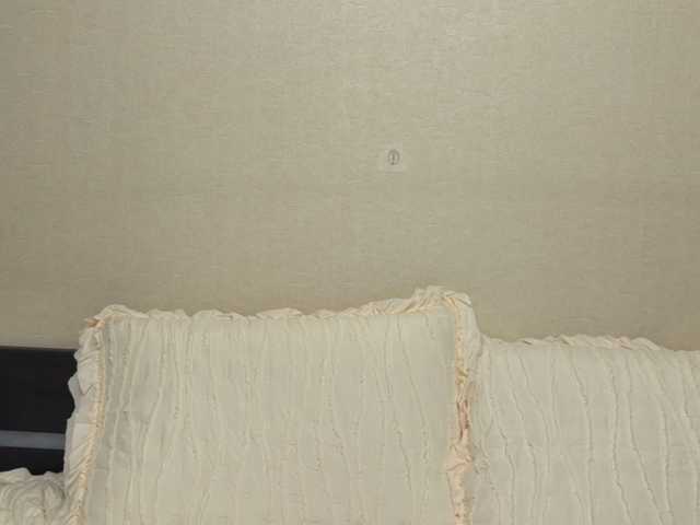 Fantasy_Moonlight webcam