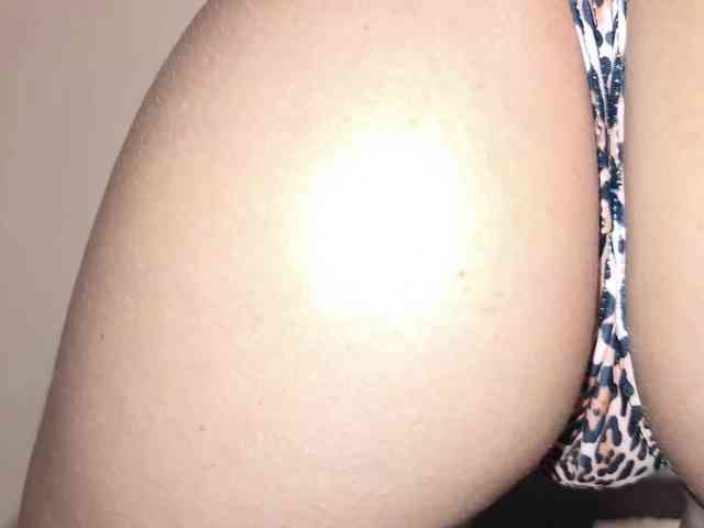 Fantasy_Moonlight webcam