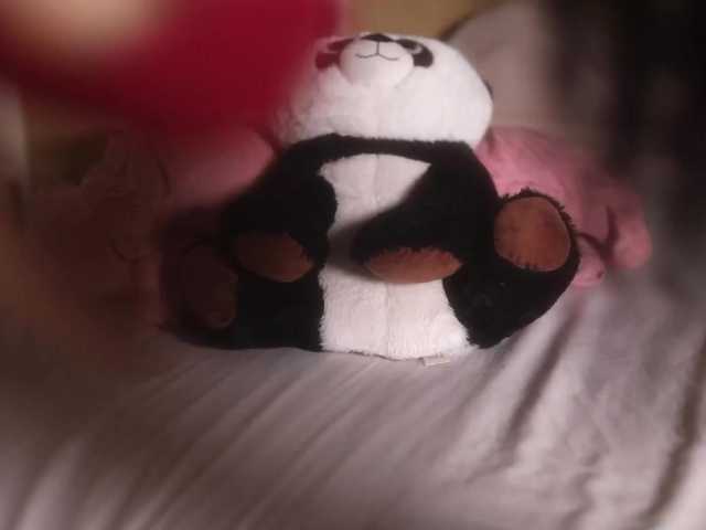 suzysuz's BongaCams show and profile