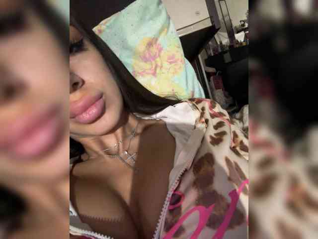 MelissaBrayn20 webcam