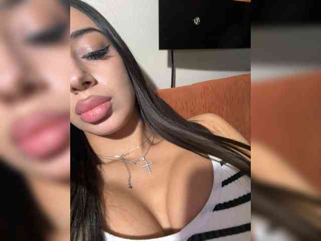 MelissaBrayn20 webcam