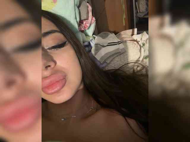 MelissaBrayn20 webcam