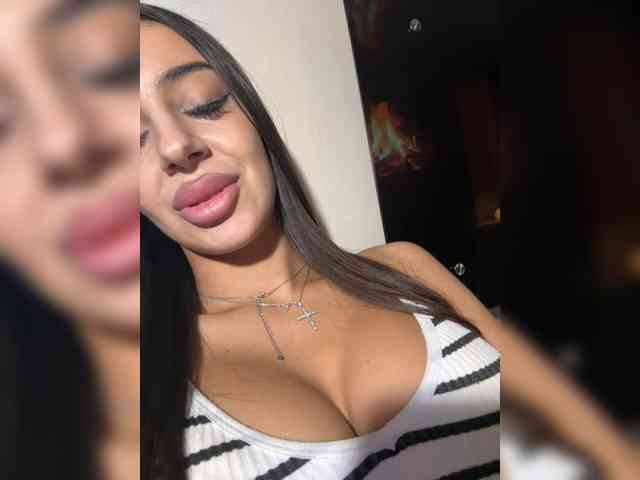 MelissaBrayn20 webcam