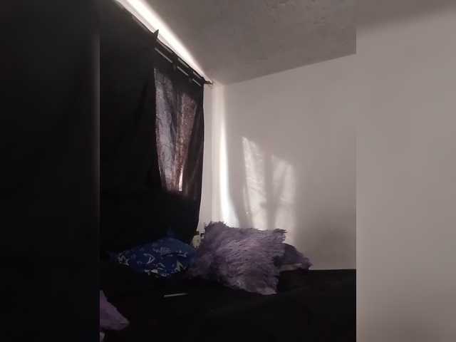 MedusaFoxx live webcam show