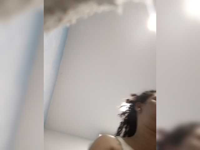 MedusaFoxx live cam on BongaCams