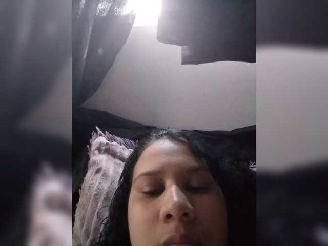 MedusaFoxx live cam on BongaCams
