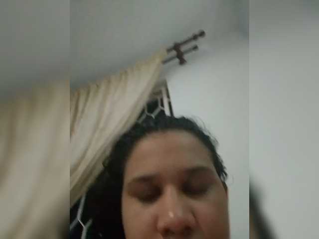 MedusaFoxx live cam on BongaCams