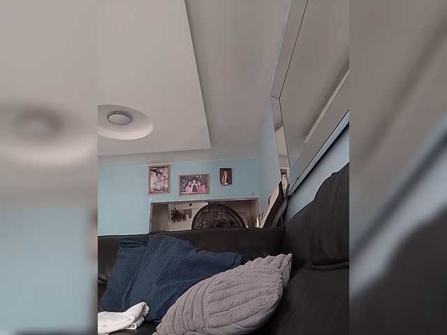 MedusaFoxx live cam on BongaCams