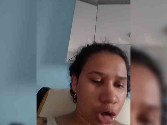 MedusaFoxx webcam