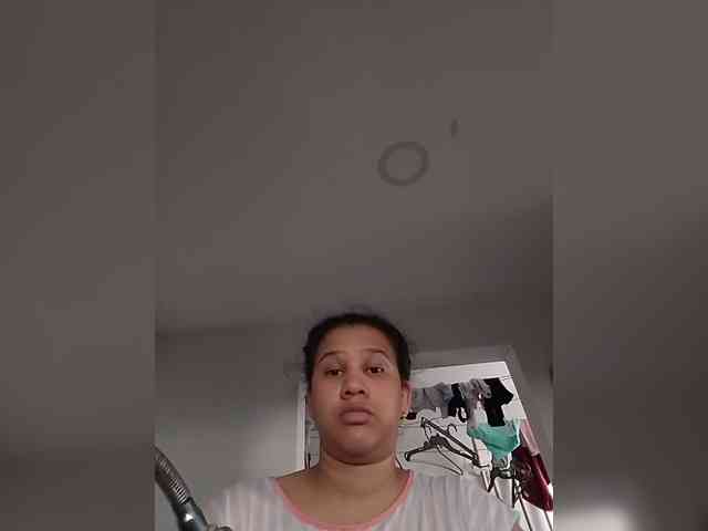 MedusaFoxx webcam