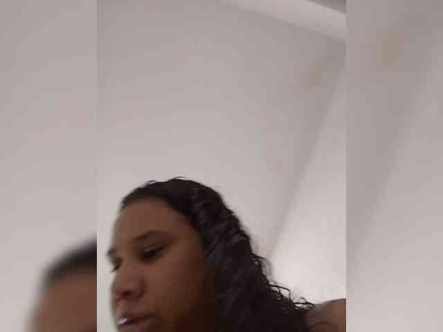 MedusaFoxx webcam