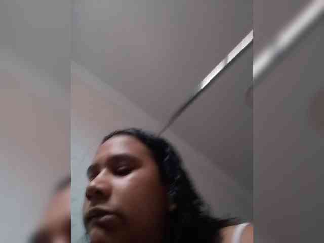 MedusaFoxx webcam