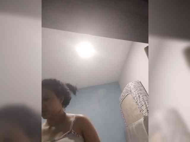 MedusaFoxx webcam