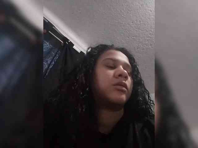 MedusaFoxx webcam