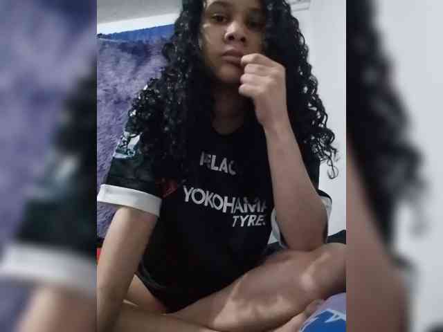 MedusaFoxx webcam