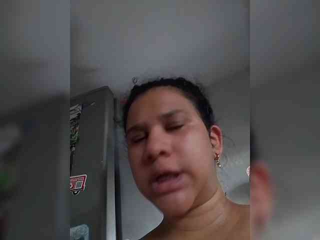 MedusaFoxx webcam