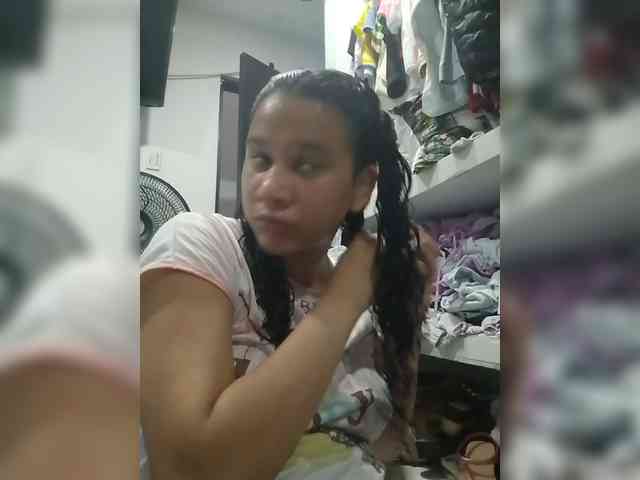 MedusaFoxx webcam
