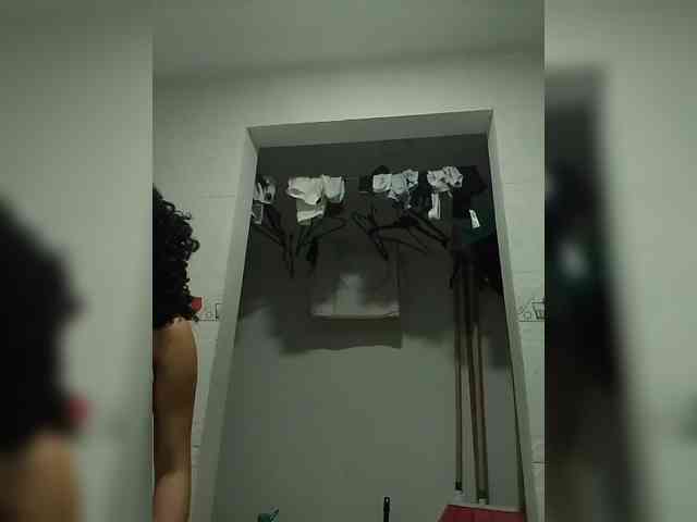 MedusaFoxx webcam