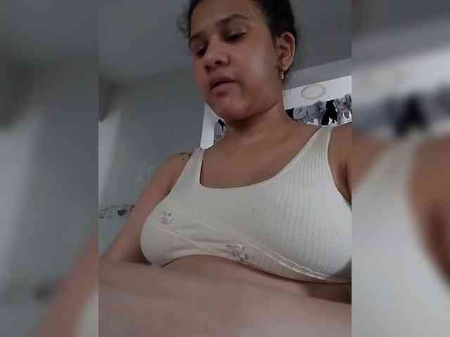 MedusaFoxx webcam