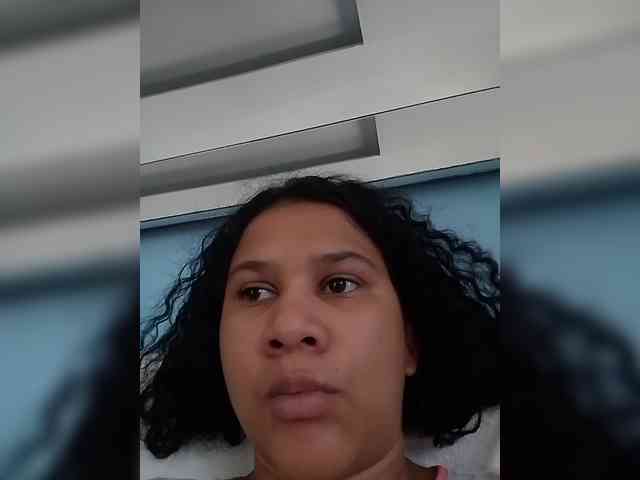 MedusaFoxx webcam