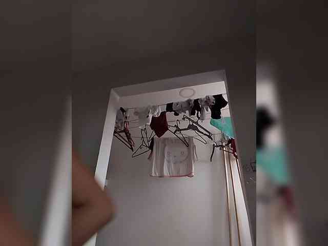 MedusaFoxx webcam