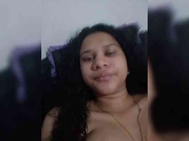 MedusaFoxx webcam