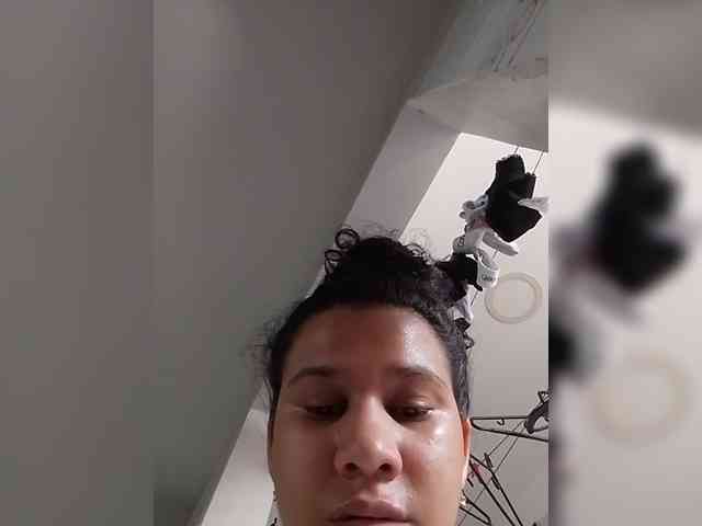 MedusaFoxx webcam