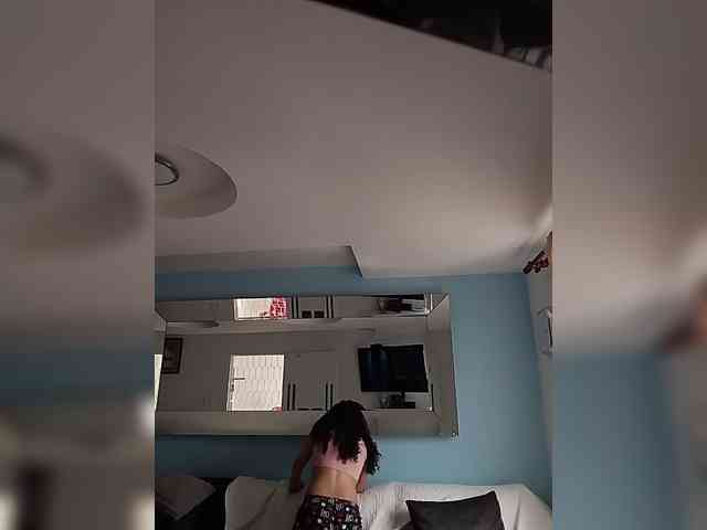 MedusaFoxx webcam