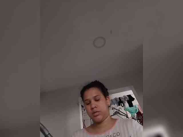 MedusaFoxx webcam