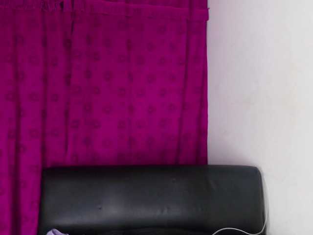 AmazingGroupHot69 live cam on BongaCams