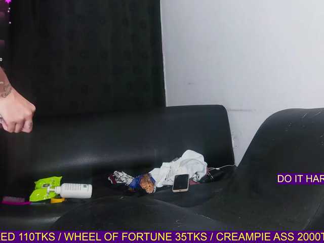 AmazingGroupHot69 live cam on BongaCams