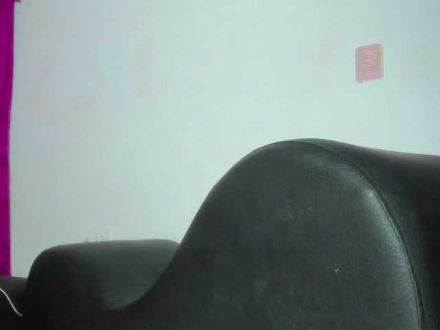 AmazingGroupHot69's BongaCams show and profile