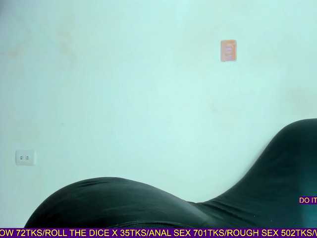 AmazingGroupHot69's BongaCams show and profile