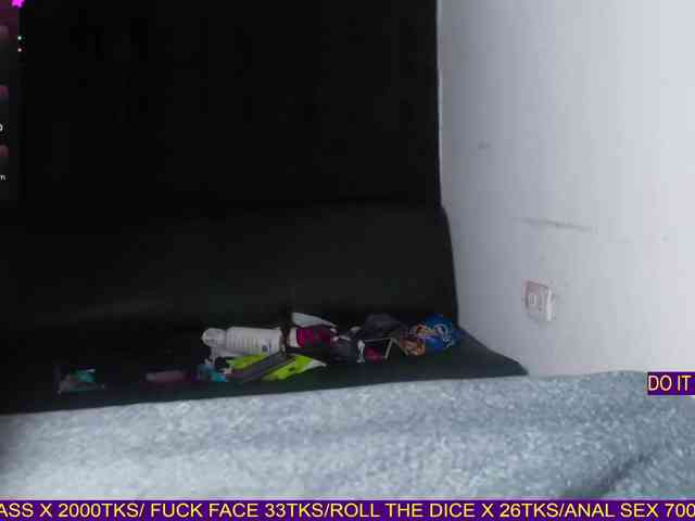AmazingGroupHot69 webcam