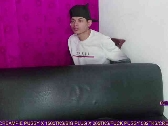 AmazingGroupHot69 webcam