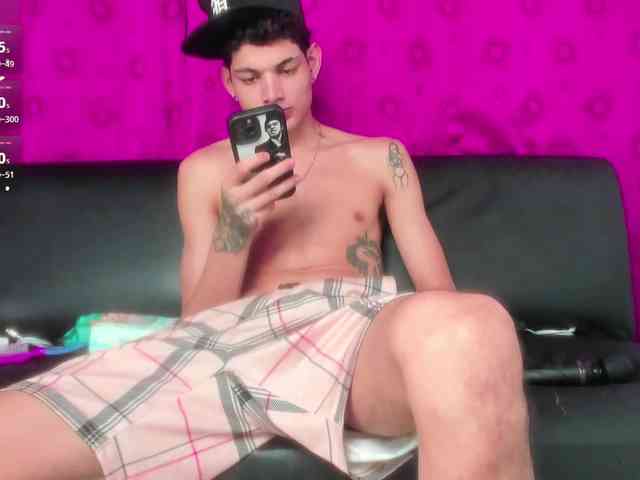 AmazingGroupHot69 webcam