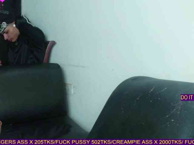 AmazingGroupHot69 webcam