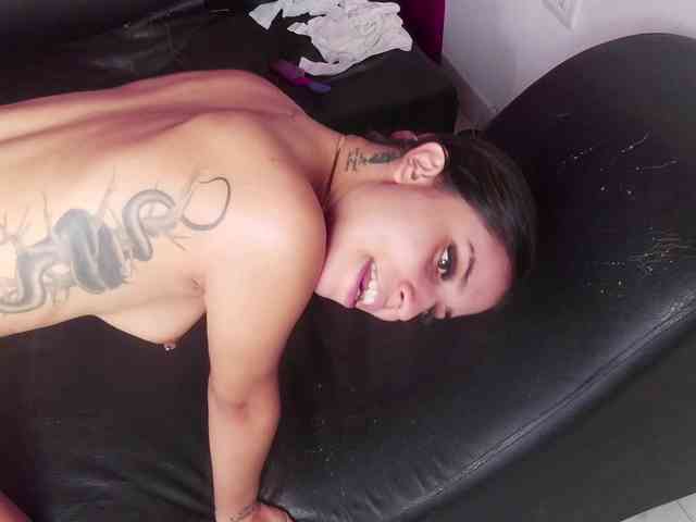 Modelo: AmazingGroupHot69