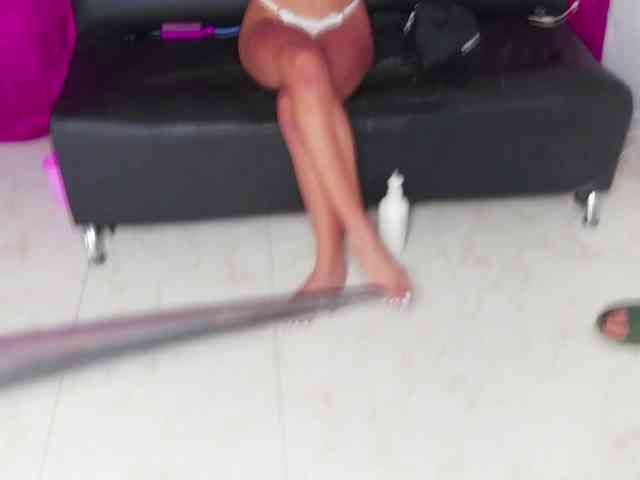 AmazingGroupHot69 webcam