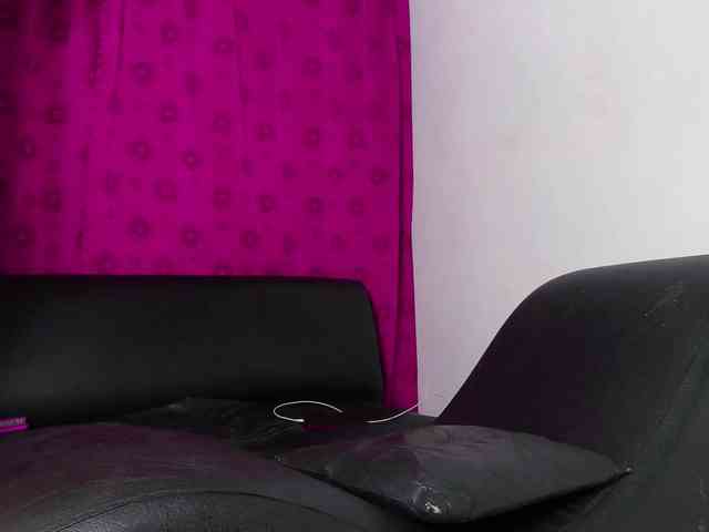 AmazingGroupHot69 webcam