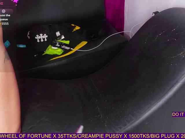 AmazingGroupHot69 webcam