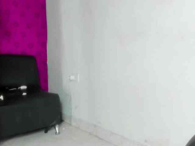 AmazingGroupHot69 webcam